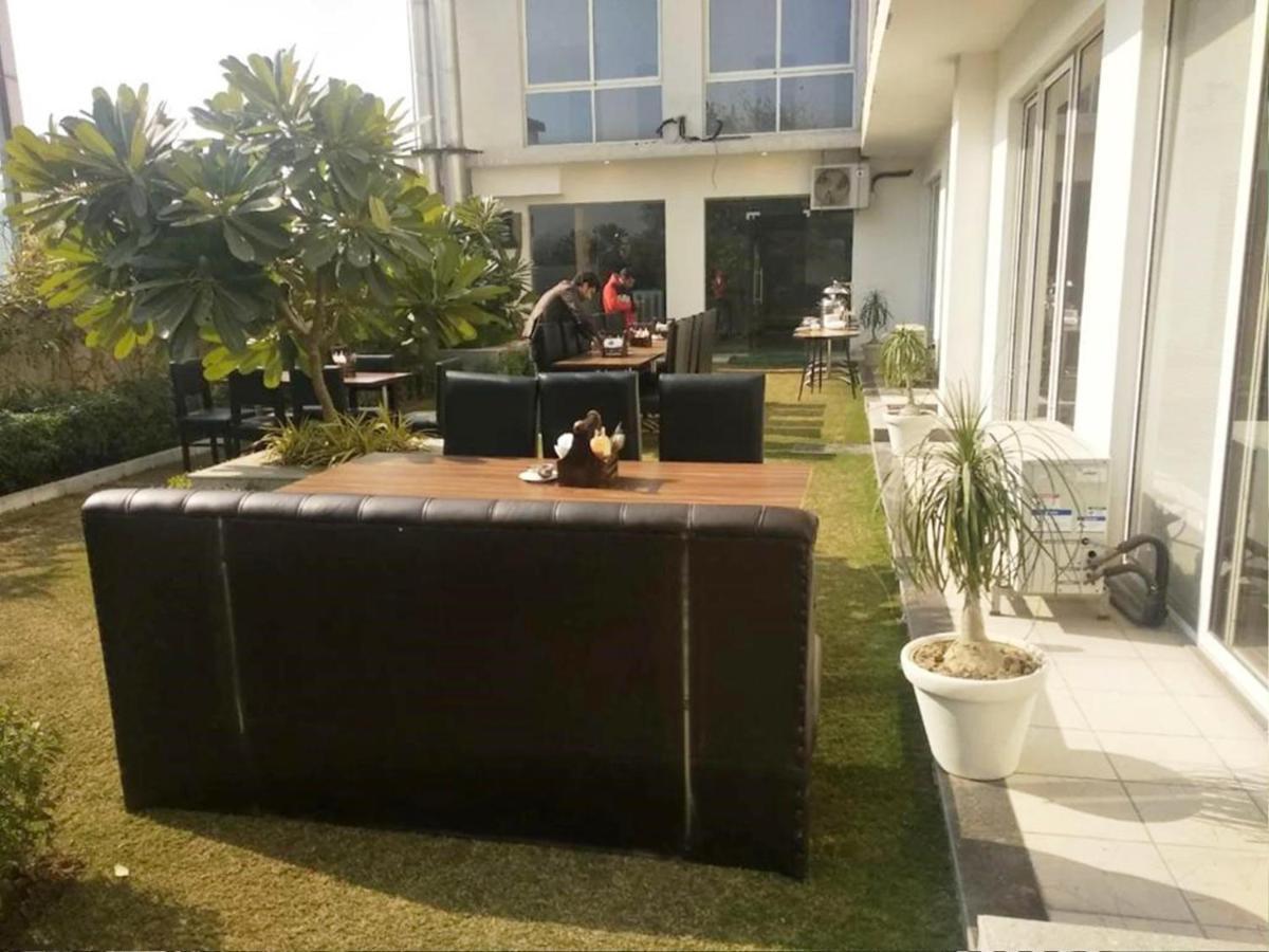 Hotel Citi Inn Grande Zirakpur ภายนอก รูปภาพ