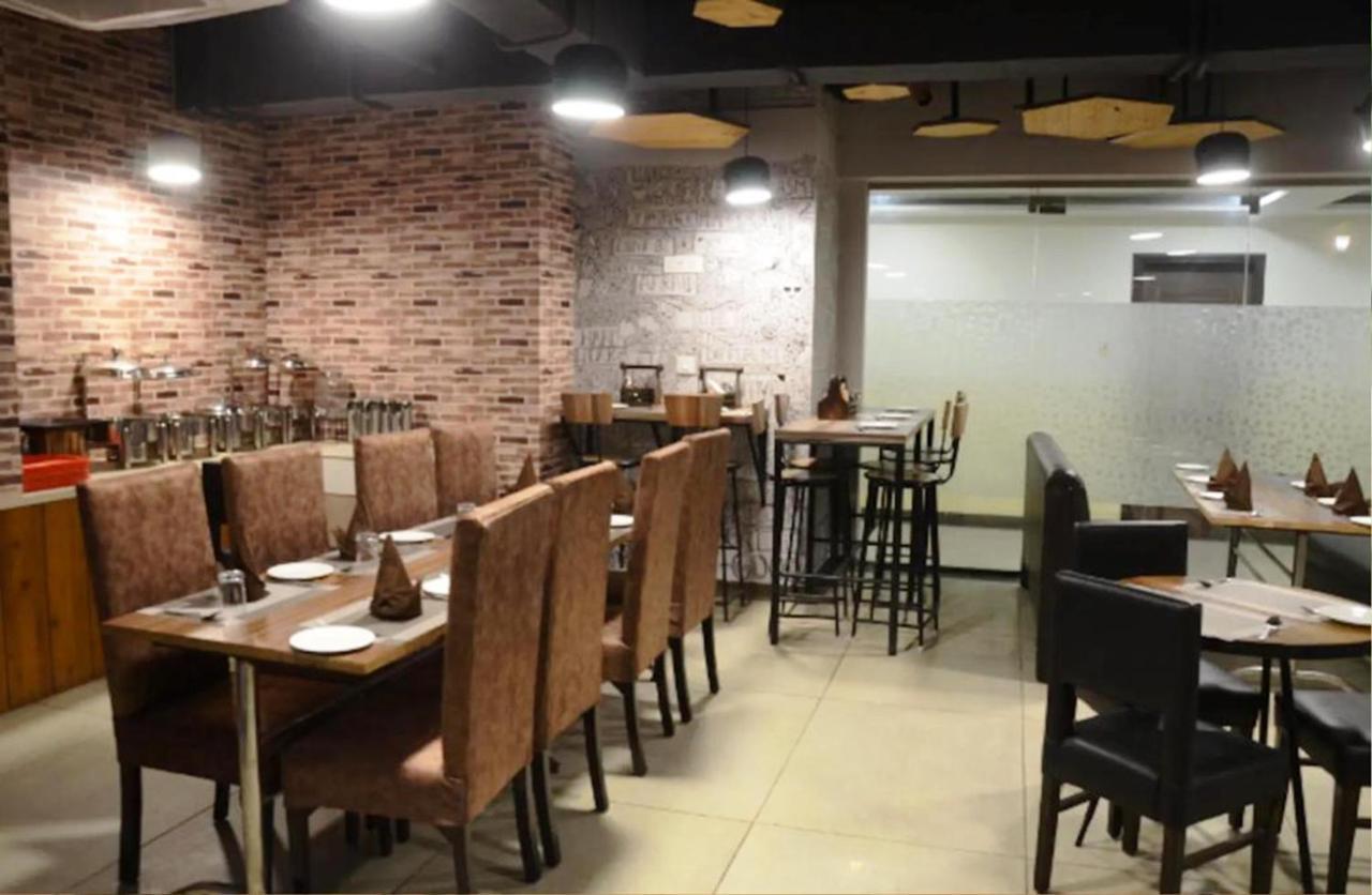 Hotel Citi Inn Grande Zirakpur ภายนอก รูปภาพ