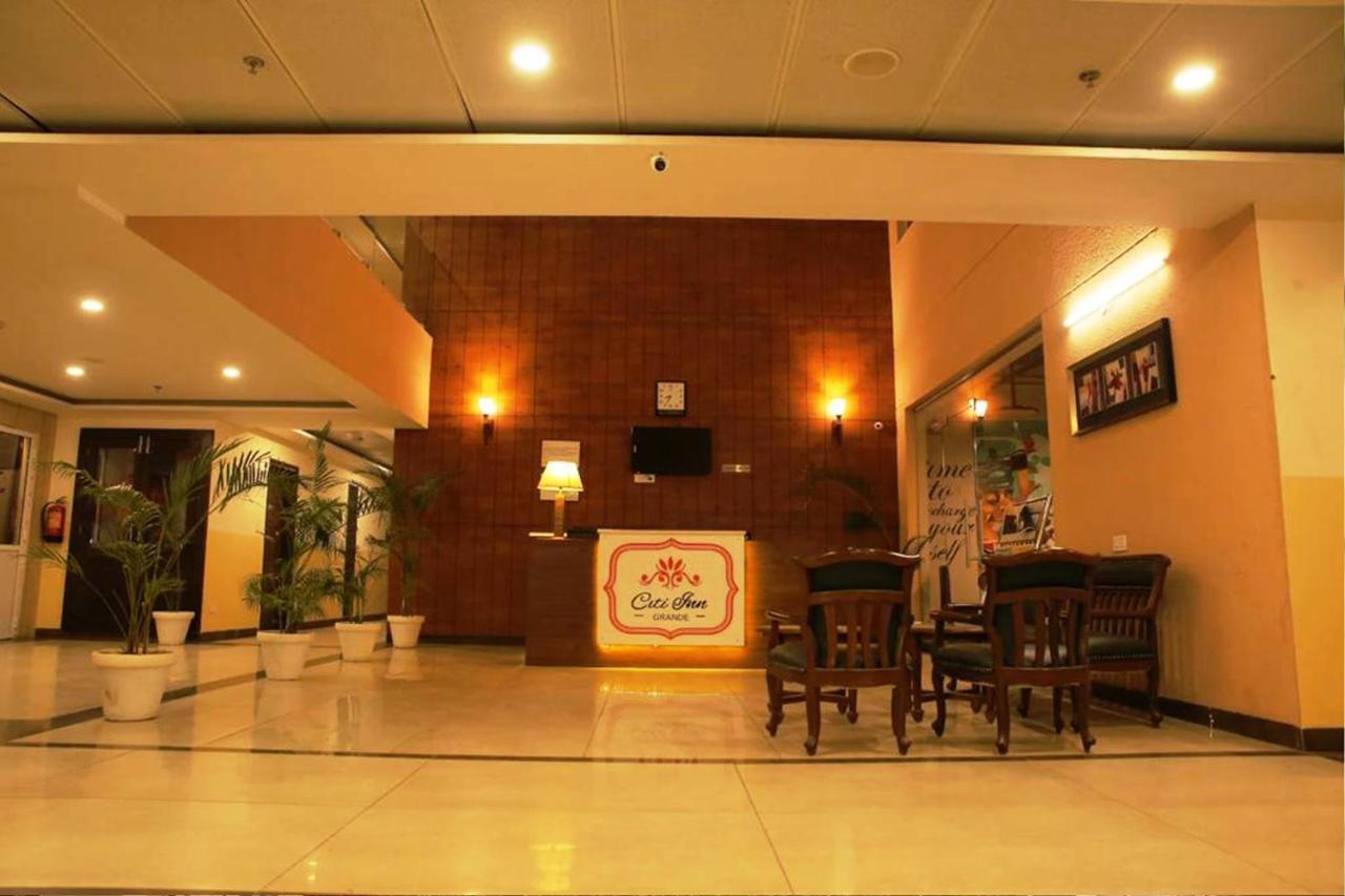 Hotel Citi Inn Grande Zirakpur ภายนอก รูปภาพ